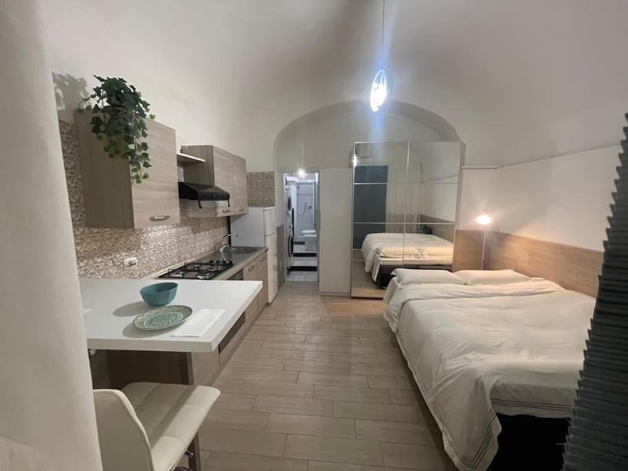 Appartamento Monolocale Nel Cuore Del Centro Storico Napoli